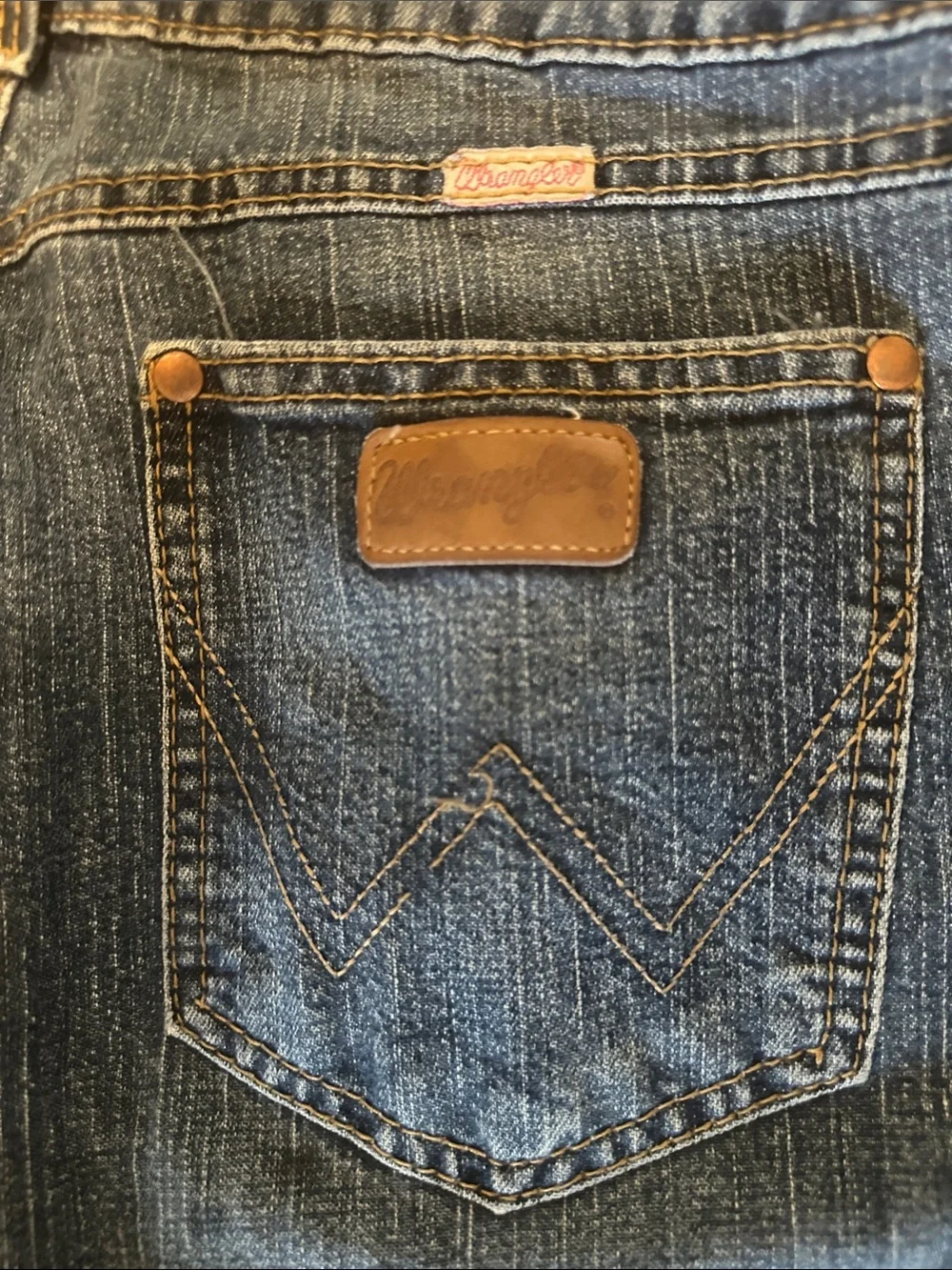 Wrangler  Straight Jeans - Faded Blue Denim